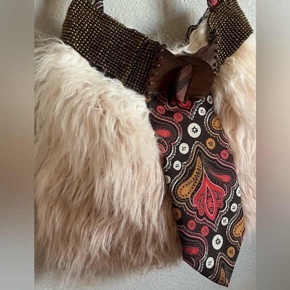 🆕 Cloud 9 2-tone fur PURSE with real neck tie strap - Picture 4 of 10